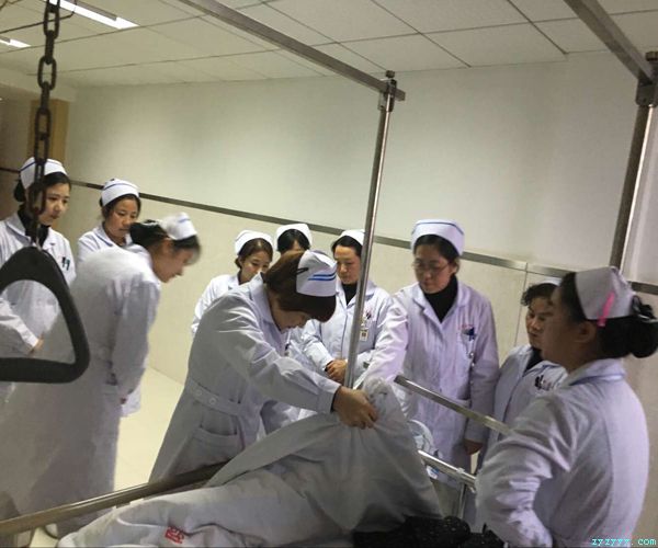 骨伤科护理查房