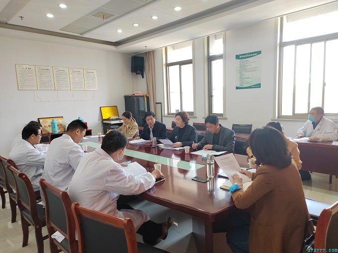 枞阳县人大调研组到中医院进行专题调研